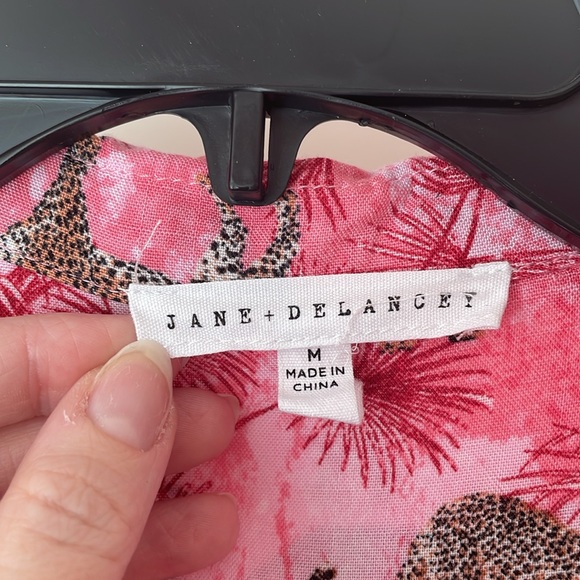 Jane & Delancey 2 Piece Set Size Medium - Picture 3 of 10